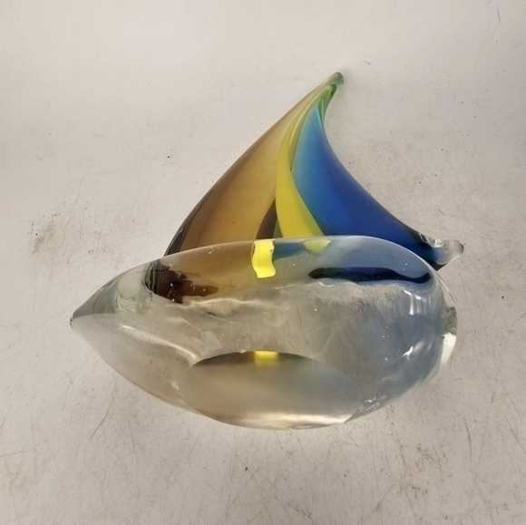 Vintage Murano style art glass sailboat paperweight - Picture 3 of 5